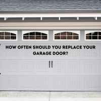 À quelle fréquence devriez-vous remplacer votre porte de garage? image How Often Should You Replace Your Garage Door_thumbnail À quelle fréquence devriez-vous remplacer votre porte de garage?